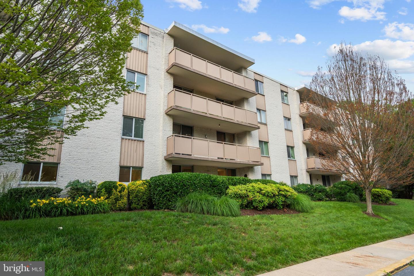 7501 Democracy Blvd #b-123 Property Photo 20