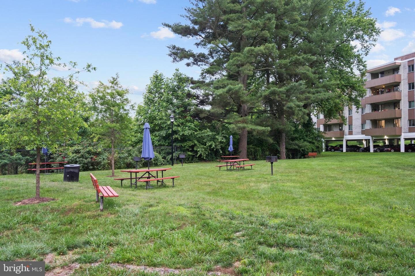 7501 Democracy Blvd #b-123 Property Photo 22