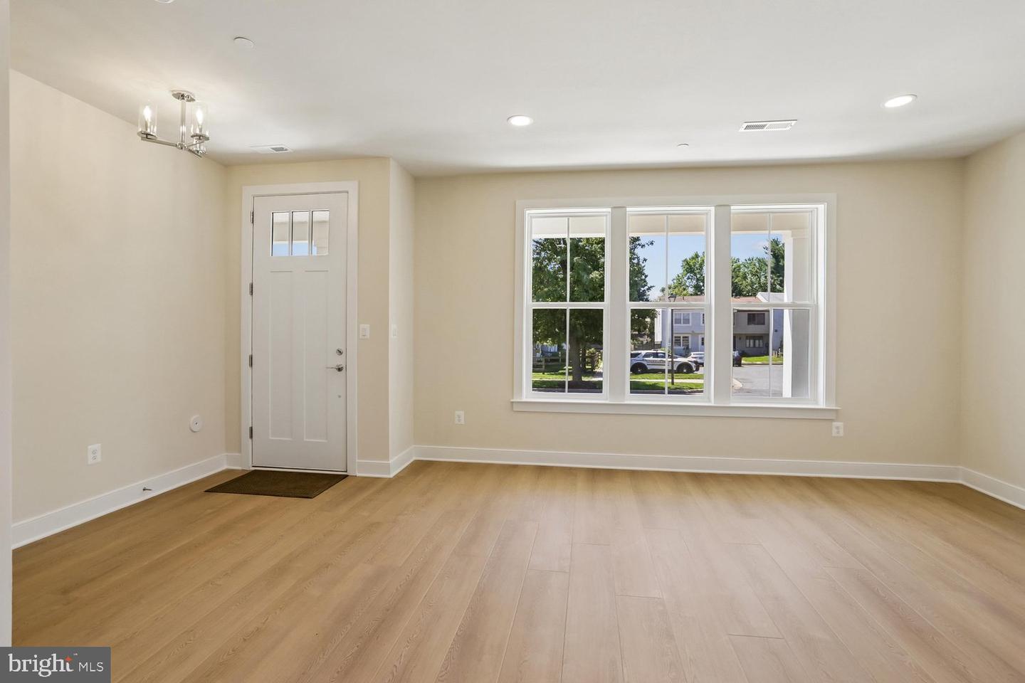 209 Allen Ln Property Photo 5