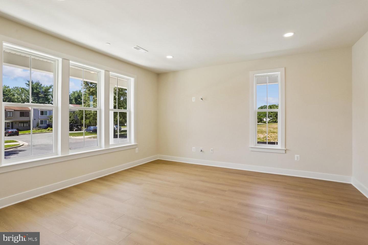 209 Allen Ln Property Photo 6