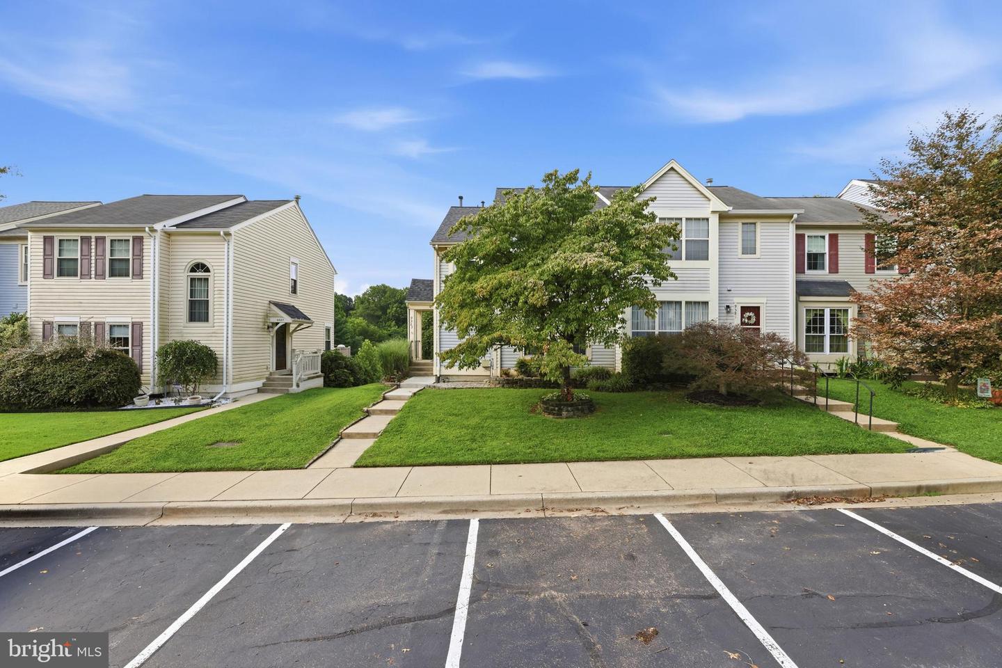 9583 White Pillar Ter Property Photo 3