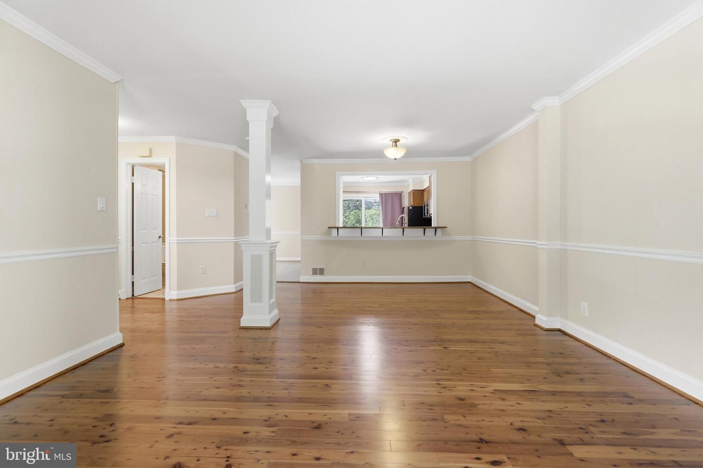 9583 White Pillar Ter Property Photo 8