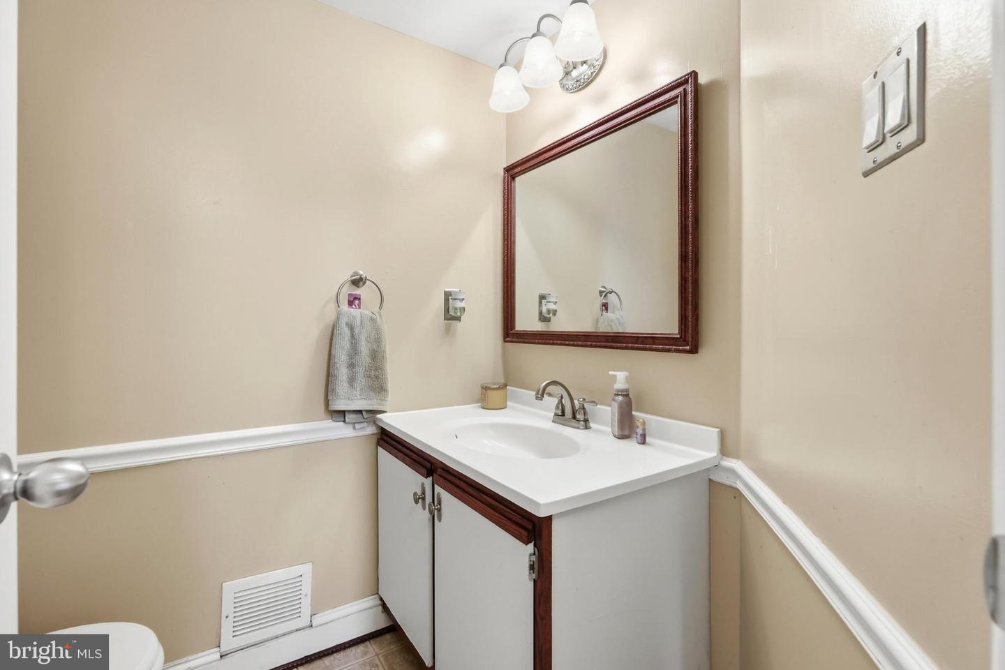 9583 White Pillar Ter Property Photo 19