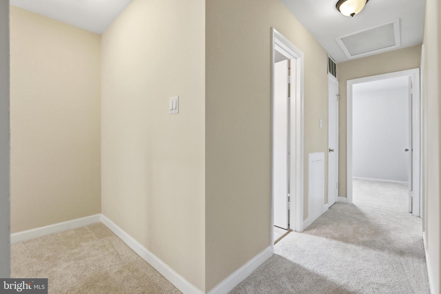 9583 White Pillar Ter Property Photo 20