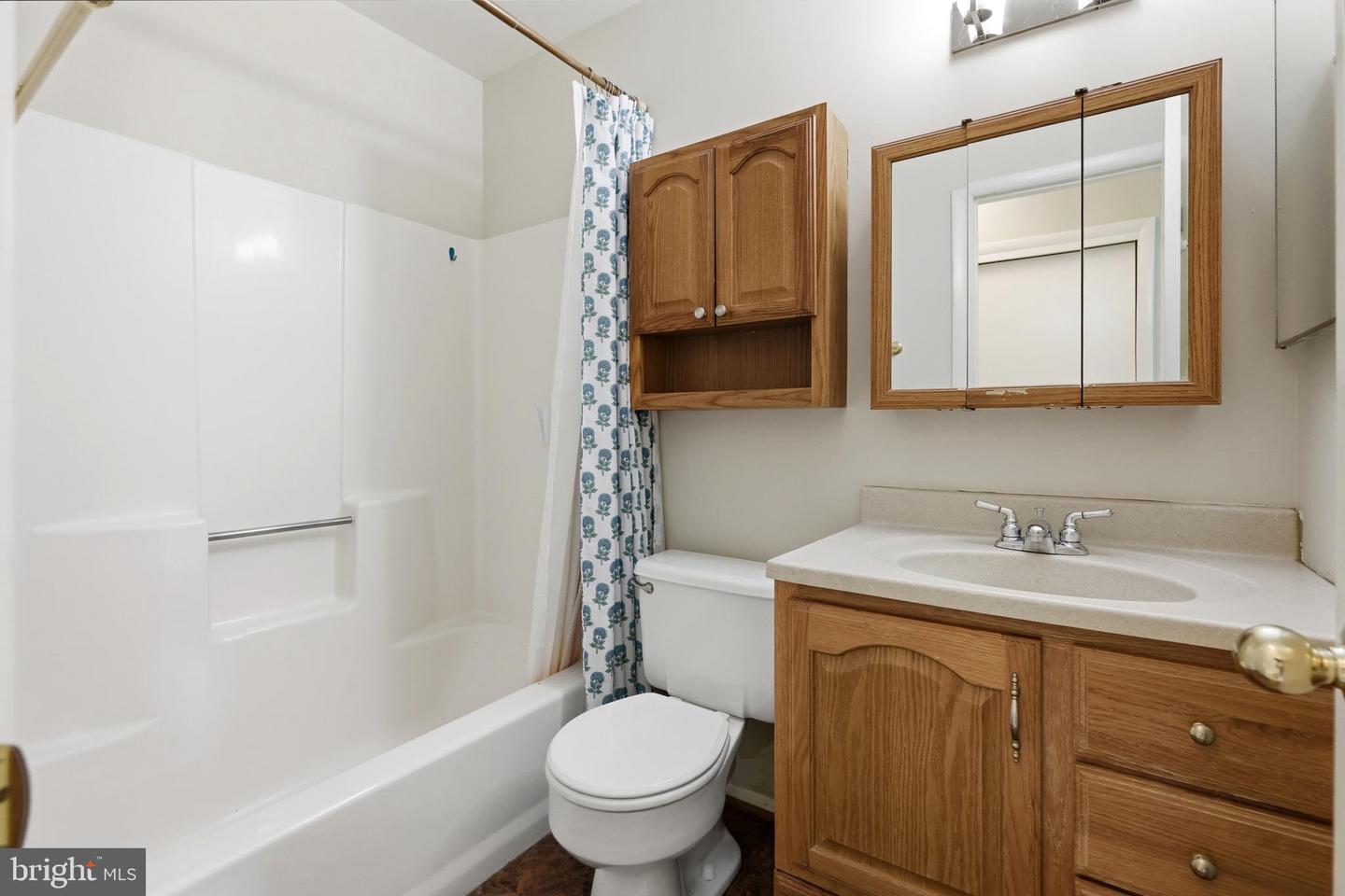 9583 White Pillar Ter Property Photo 25