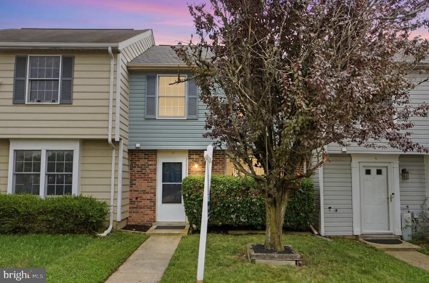 7 Leatherwood Ct Property Photo 2