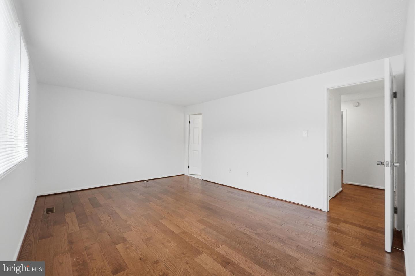 7 Leatherwood Ct Property Photo 15