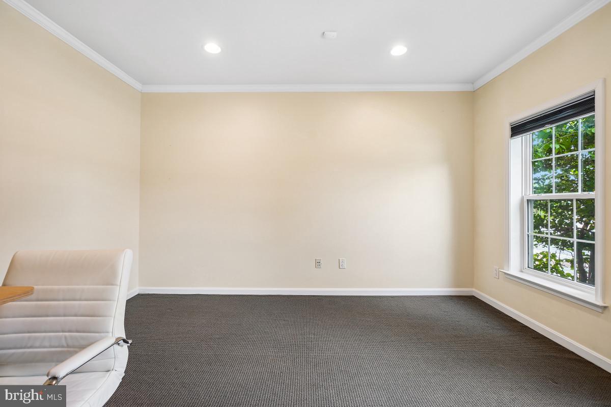 11428 Grandview Ave Property Photo 7