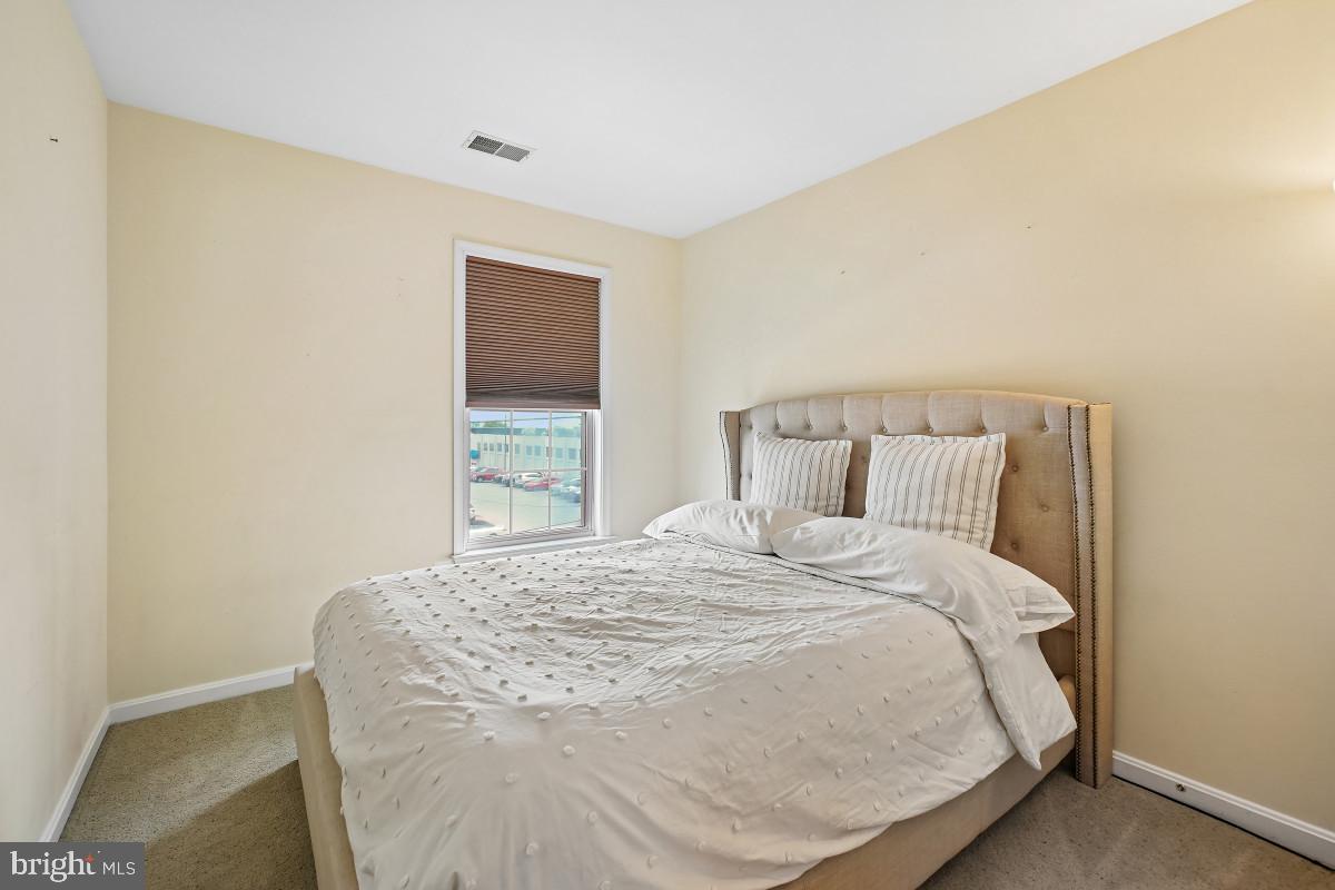 11428 Grandview Ave Property Photo 43
