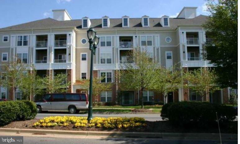 100 WATKINS POND BLVD #104 Property Photo 1