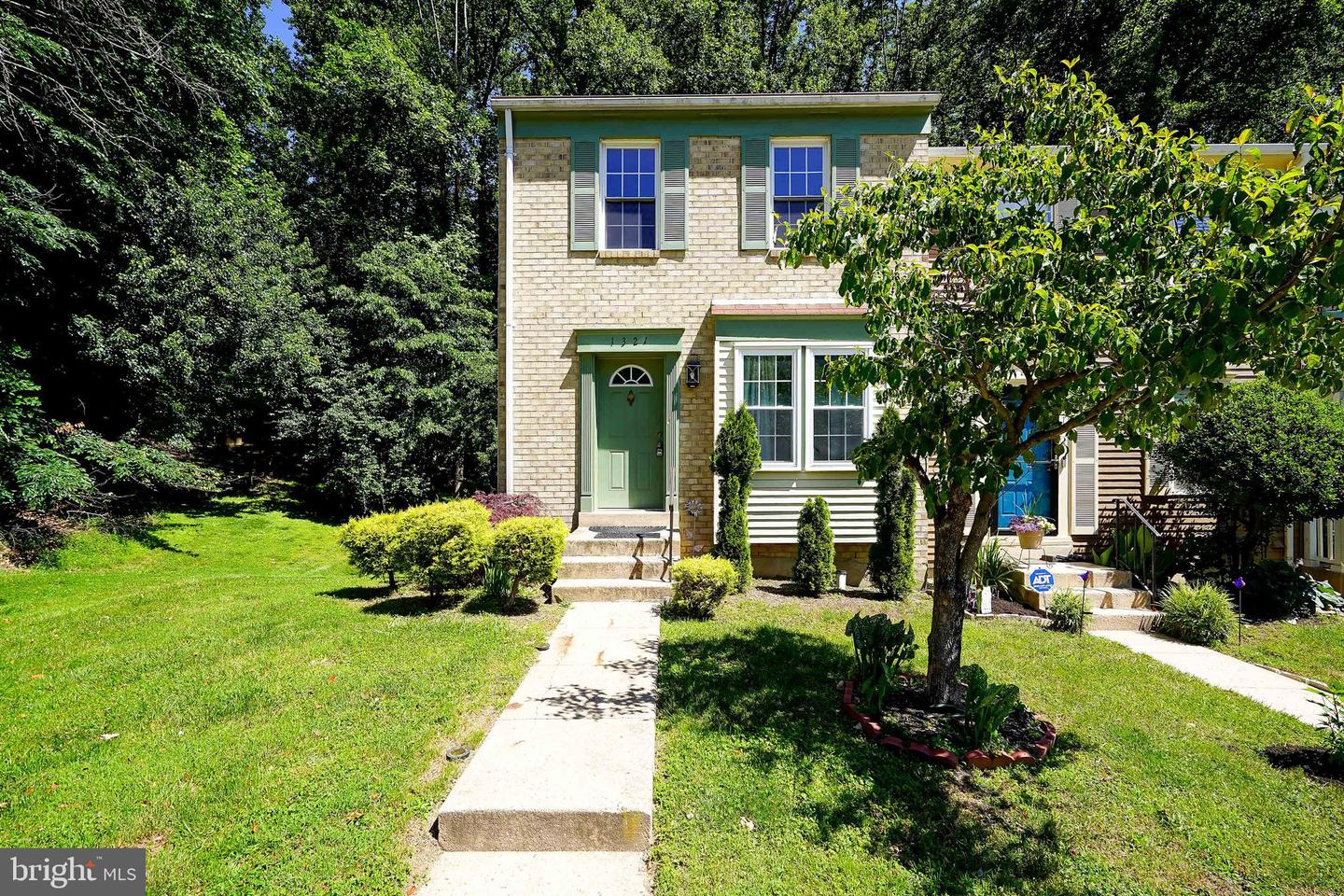 1321 Alderton Ln Property Photo 1