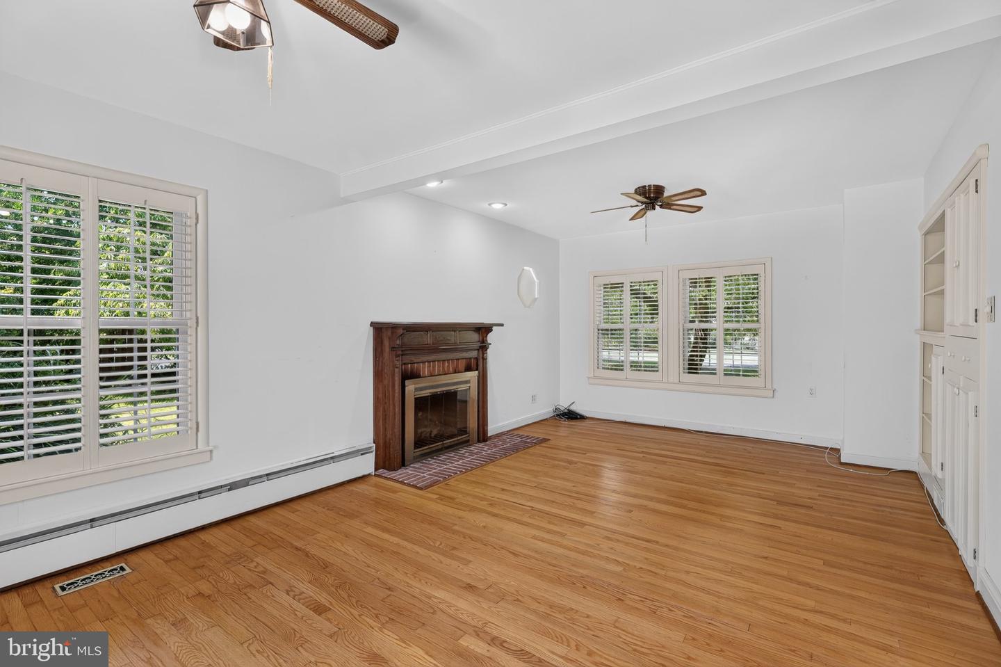 805 Orchard Way Property Photo 7