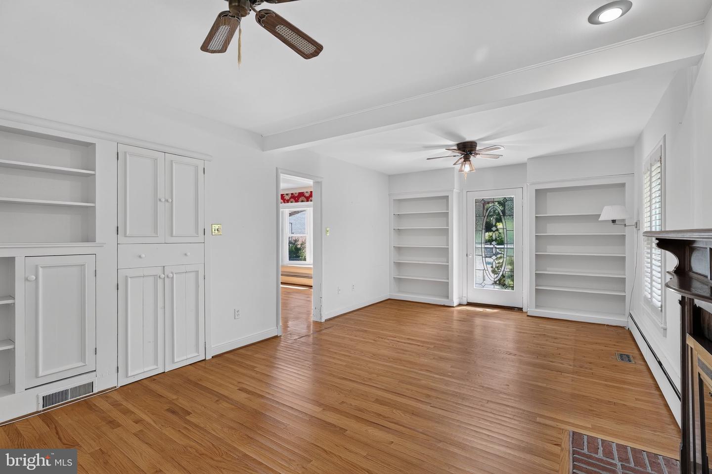 805 Orchard Way Property Photo 8