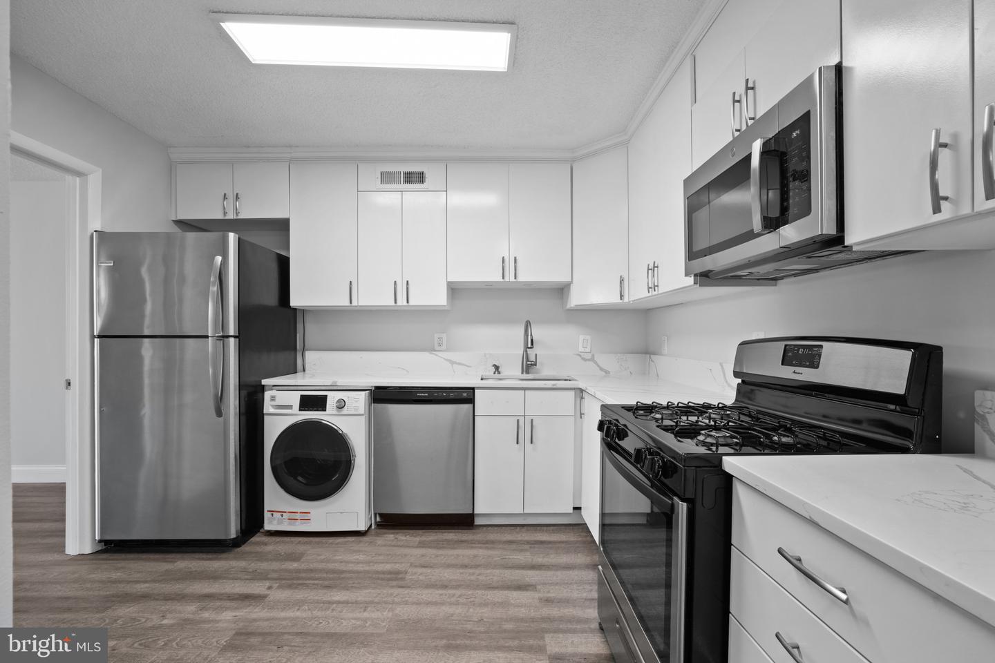 5225 Pooks Hill Rd #321s Property Photo 6