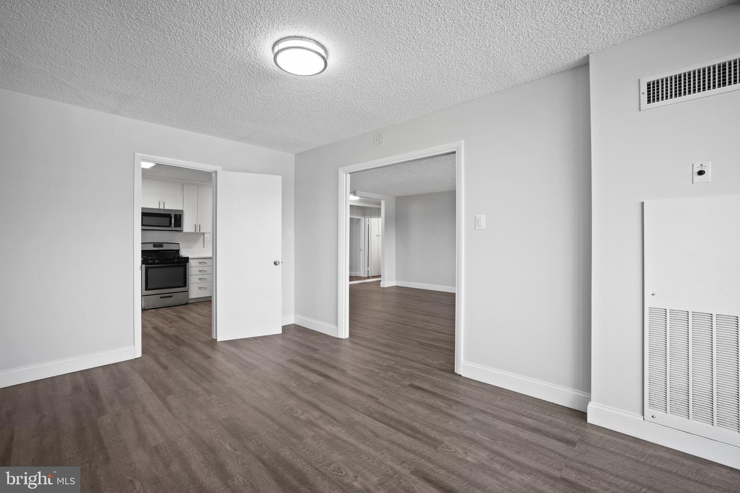 5225 Pooks Hill Rd #321s Property Photo 15