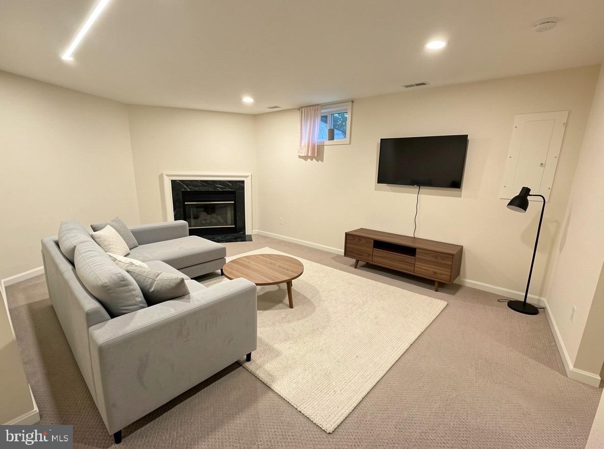 10508 Smithy Ct Property Photo 8