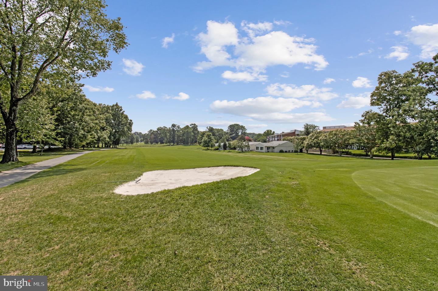15107 Interlachen Dr #2-409 Property Photo 23