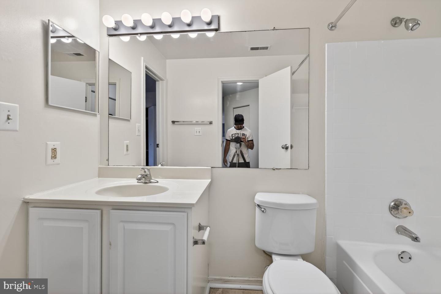 18503 Boysenberry Dr #121 Property Photo 12
