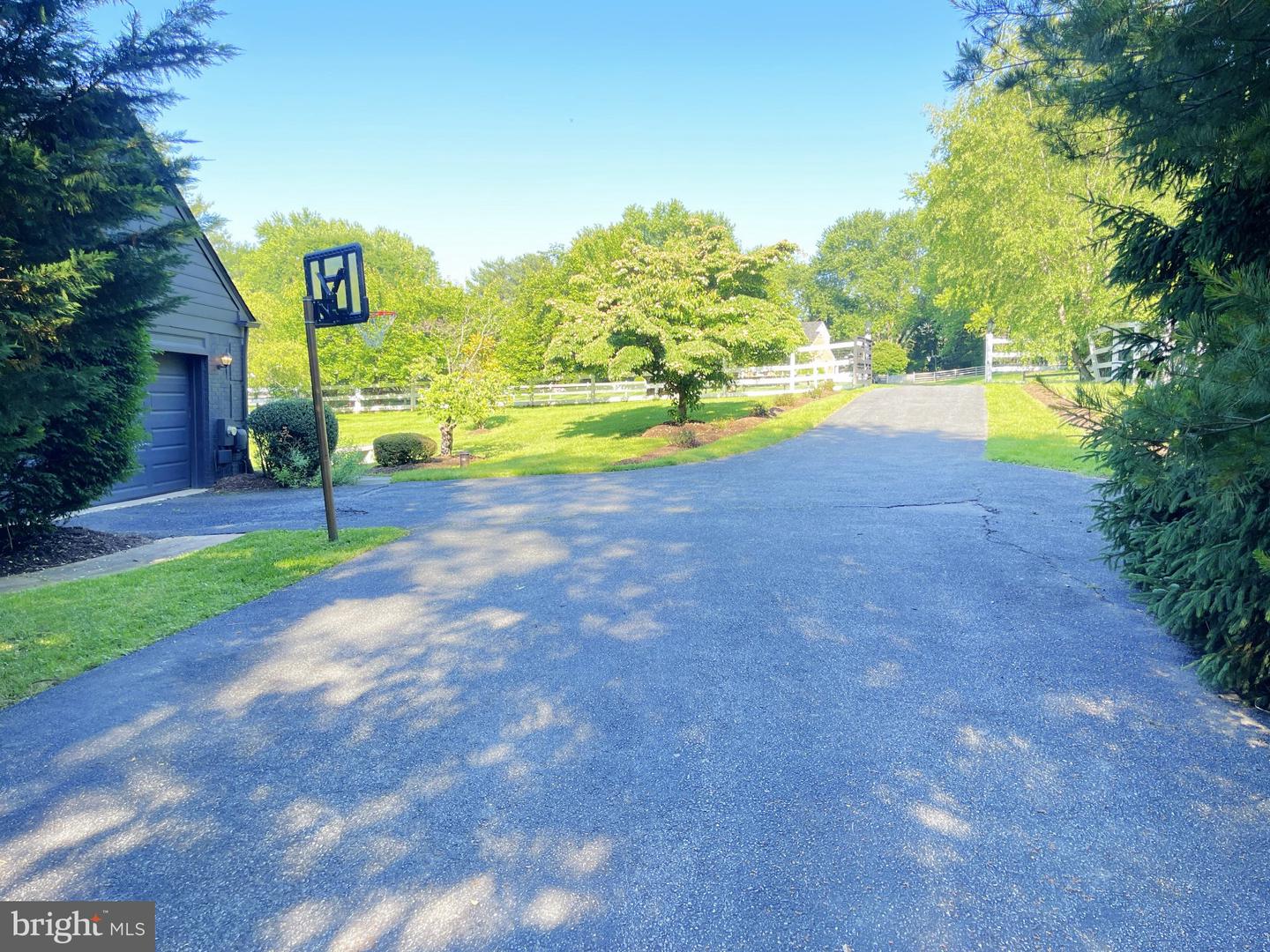 13209 Lantern Hollow Dr Property Photo 9
