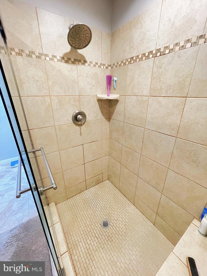 13209 Lantern Hollow Dr Property Photo 27
