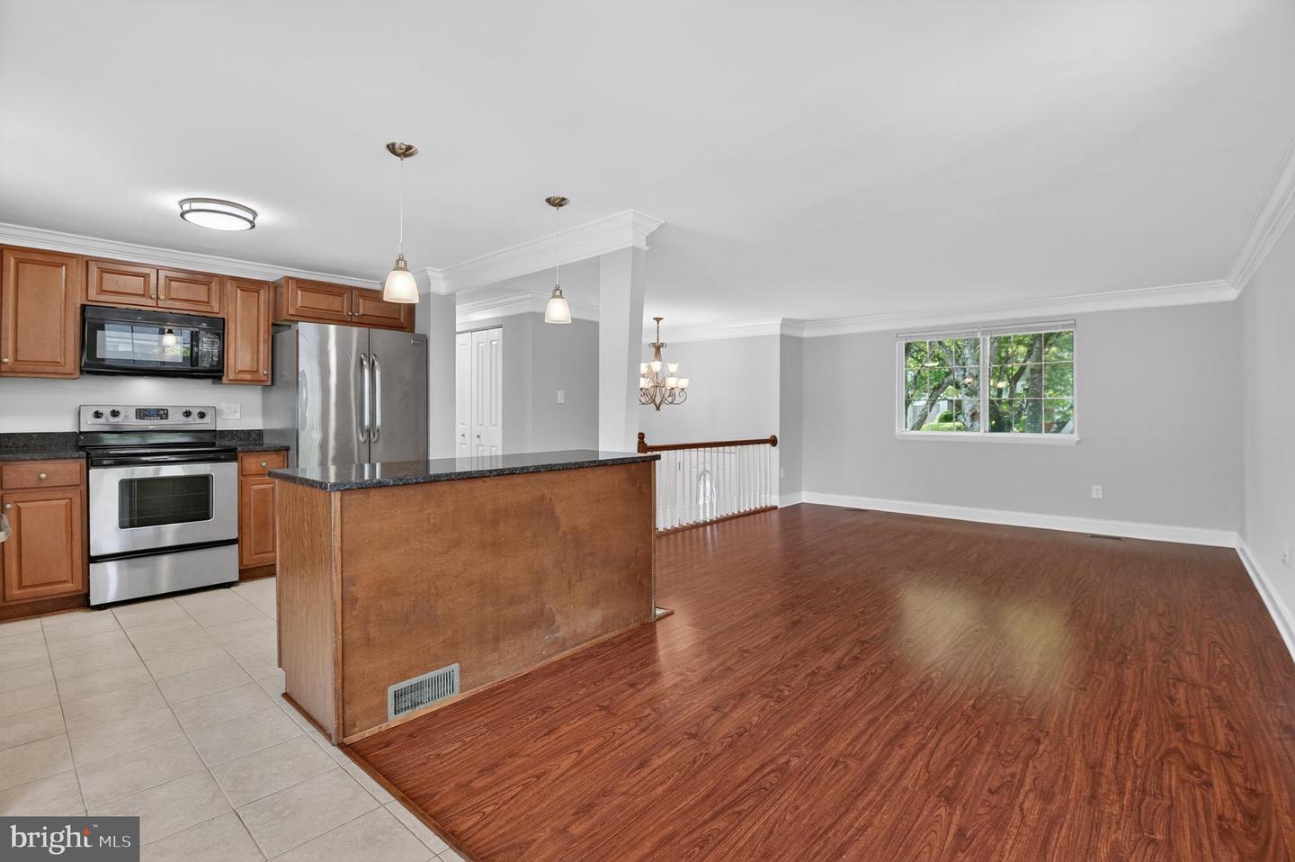 19002 Quail Valley Blvd Property Photo 10