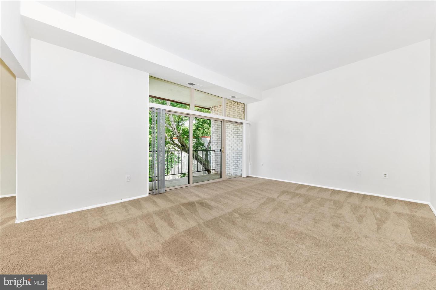 14410 Parkvale Rd #6 Property Photo 4