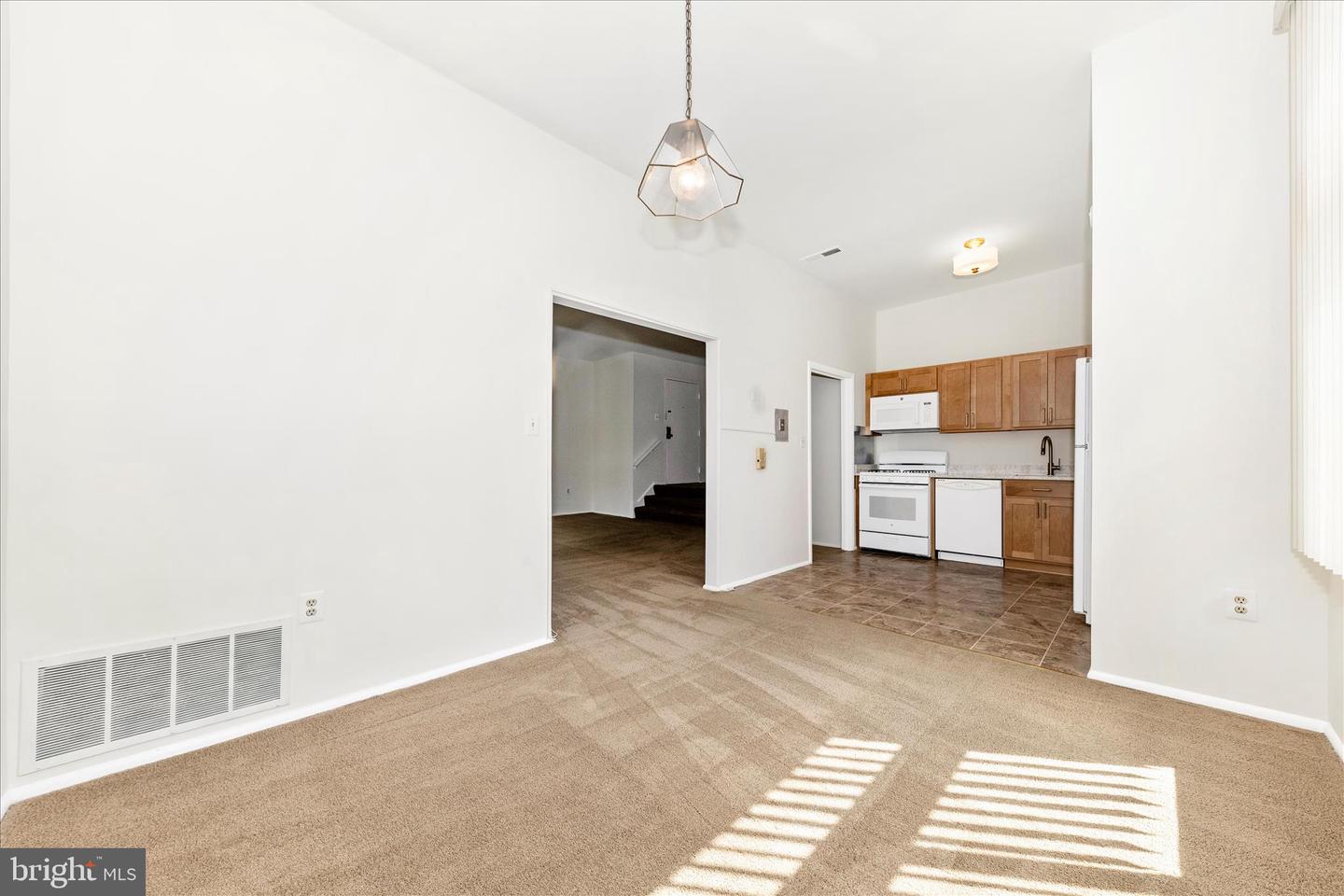 14410 Parkvale Rd #6 Property Photo 14