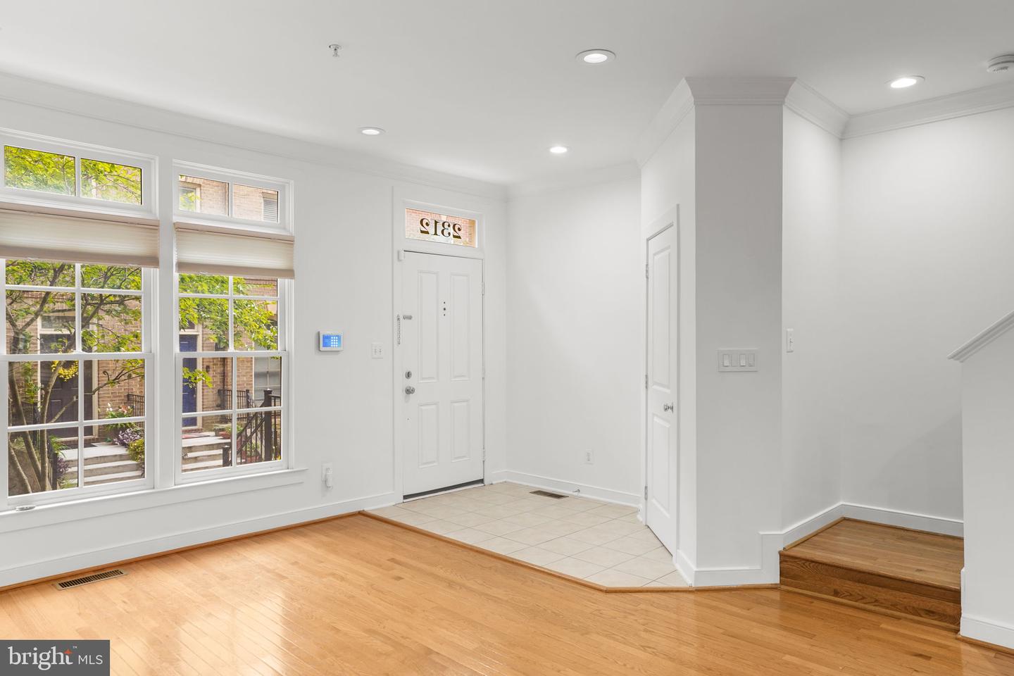 2312 Cobble Hill Ter Property Photo 8