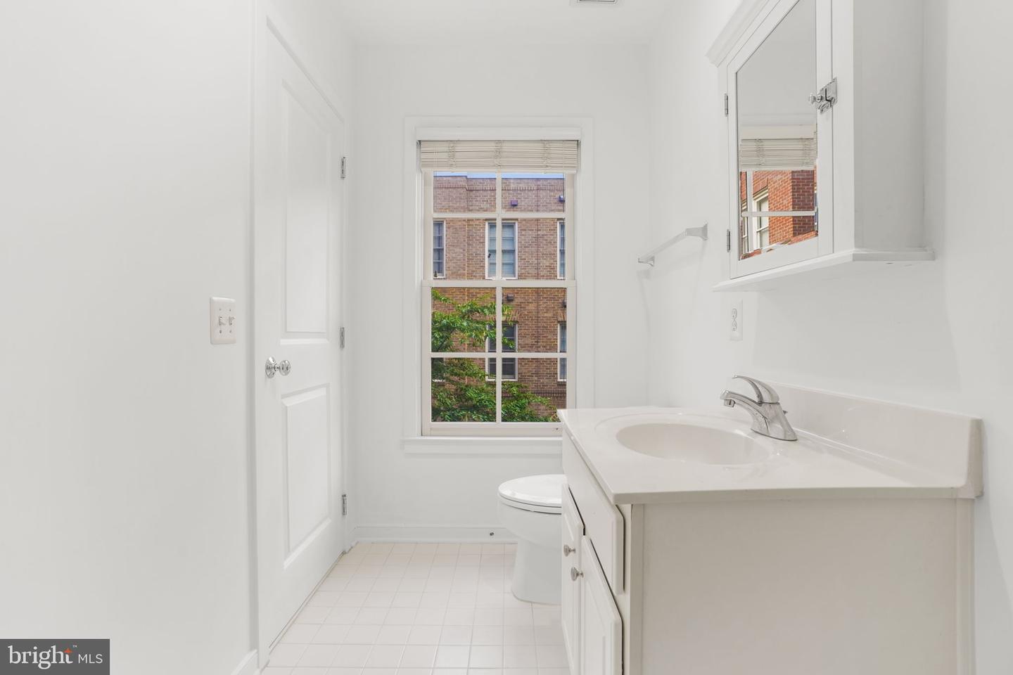 2312 Cobble Hill Ter Property Photo 15