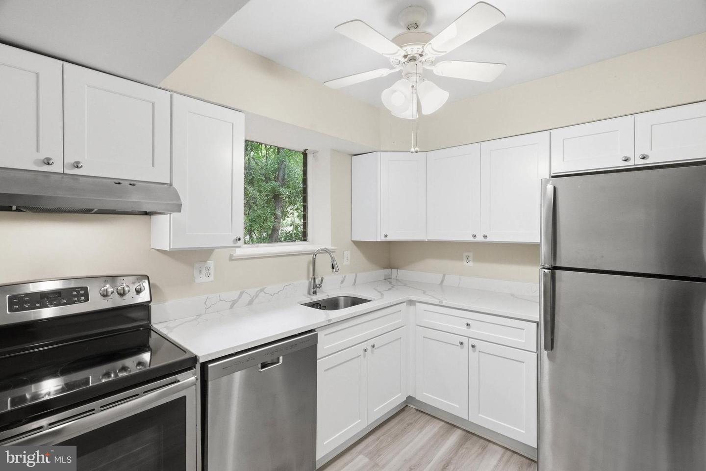 17800 Buehler Rd #131 Property Photo 10