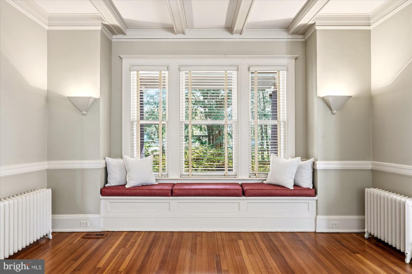 5 Chevy Chase Cir Property Photo 13
