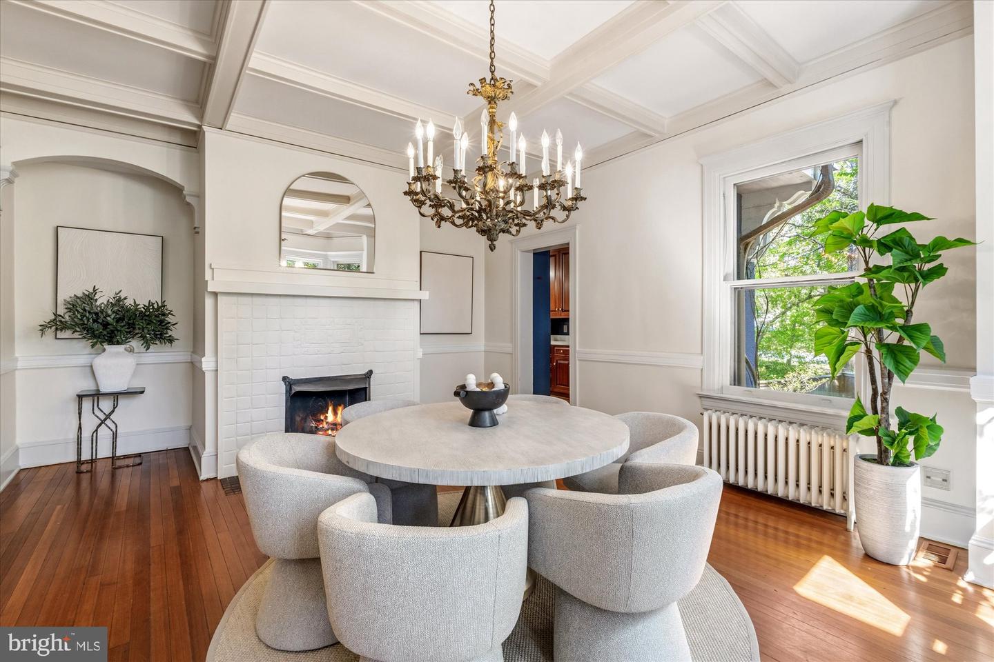 5 Chevy Chase Cir Property Photo 17