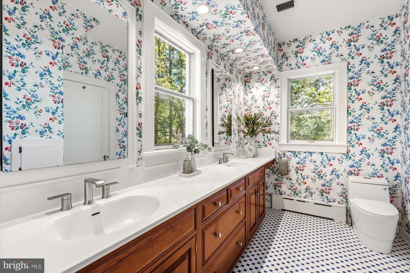 5 Chevy Chase Cir Property Photo 41