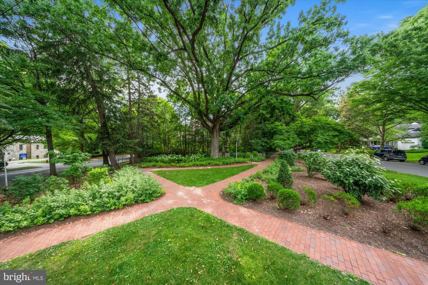 5 Chevy Chase Cir Property Photo 61