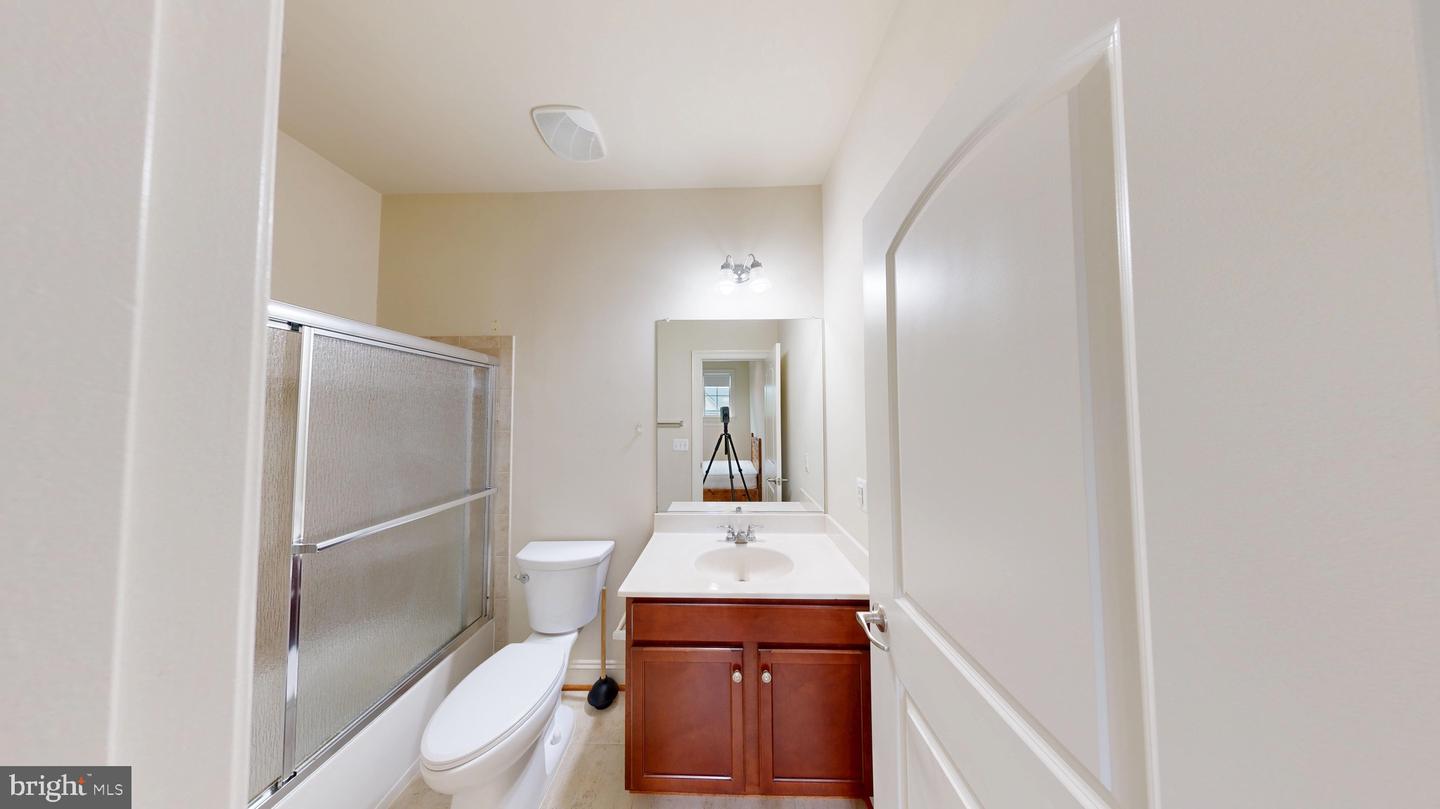 3041 Moore Ln Property Photo 16