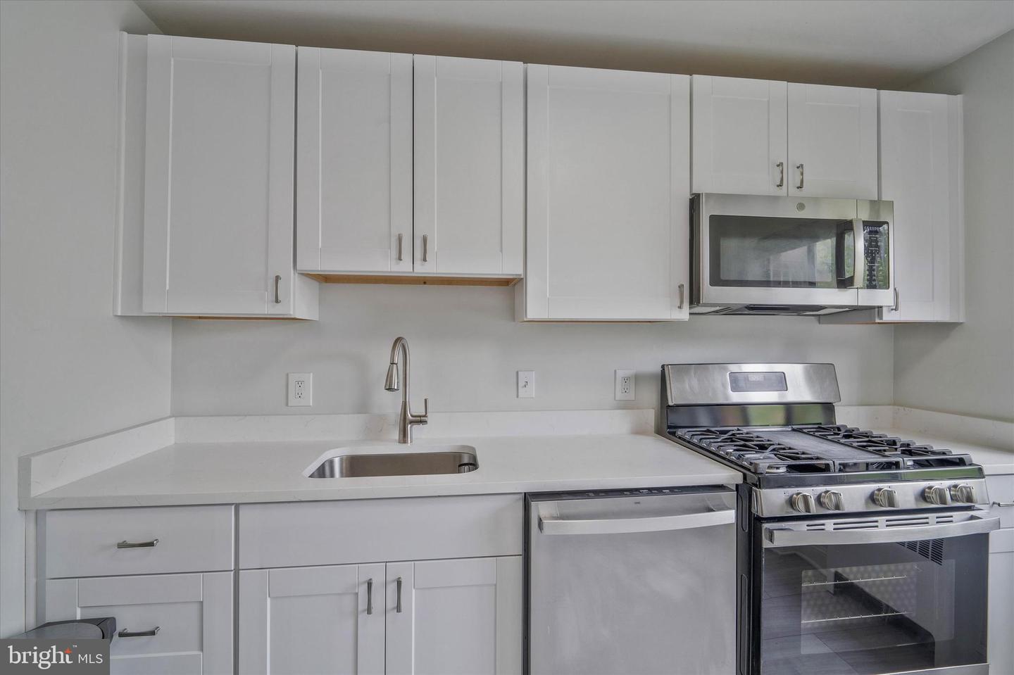 5301 Westbard Cir #328 Property Photo 15