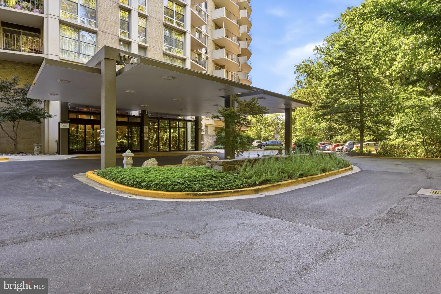 9039 Sligo Creek Pkwy #1210 Property Photo 4