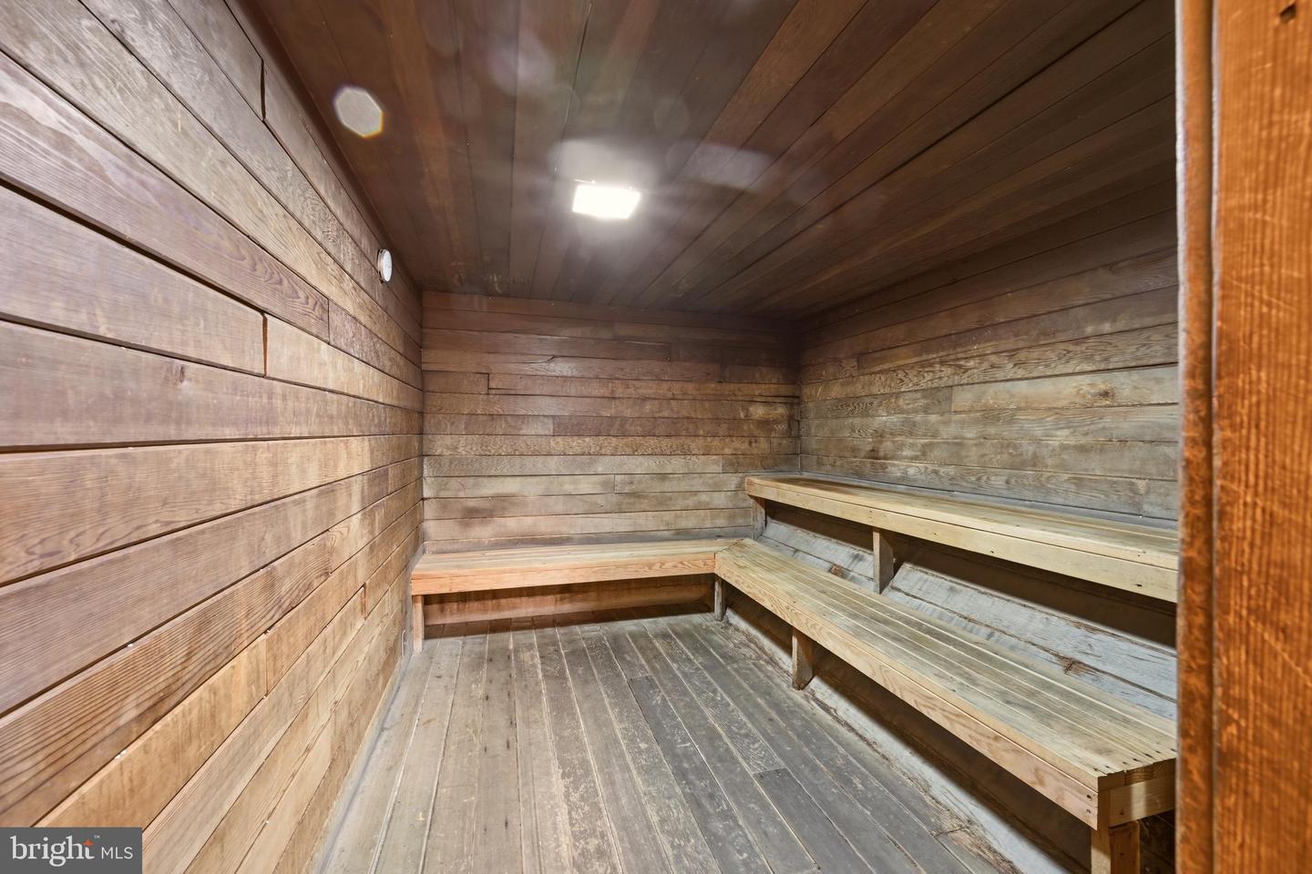 9039 Sligo Creek Pkwy #1210 Property Photo 42
