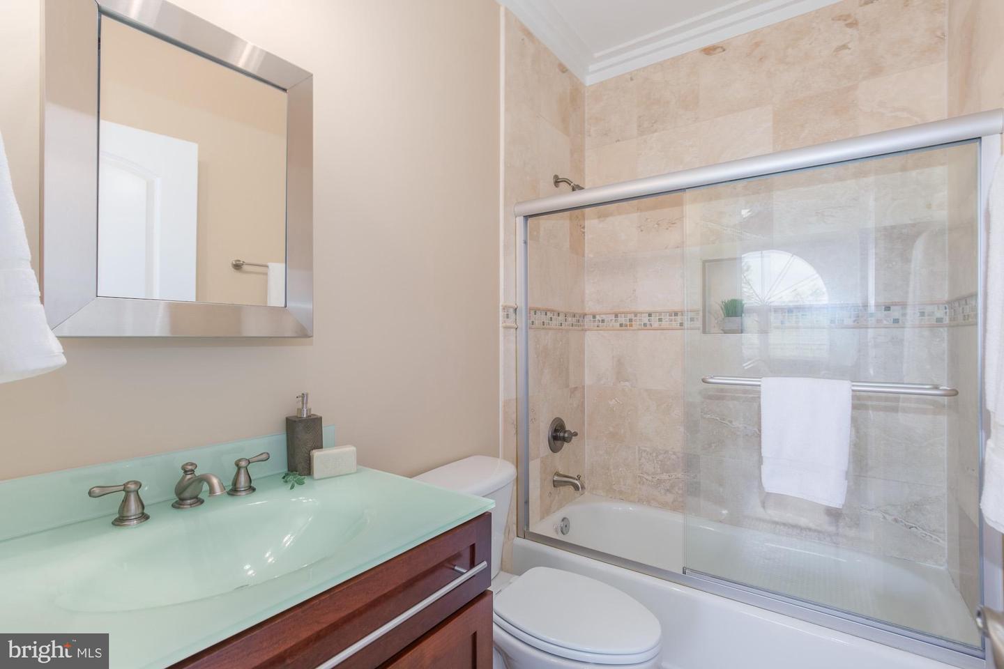 9715 Singleton Dr Property Photo 25