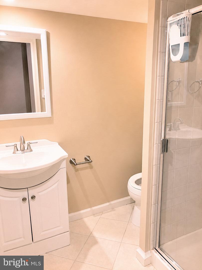 8224 Lakenheath Way Property Photo 39