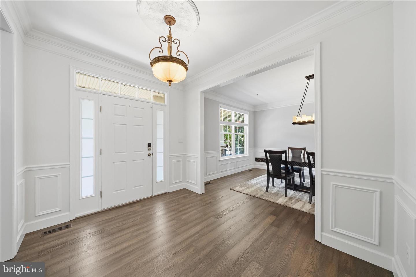 23121 Frederick Rd Property Photo 5