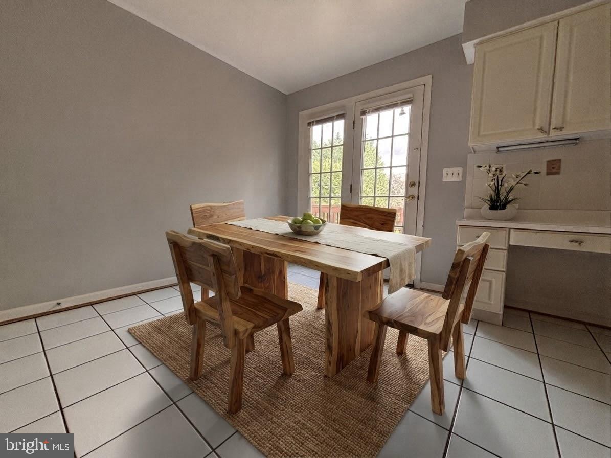 10136 Treble Ct Property Photo 4