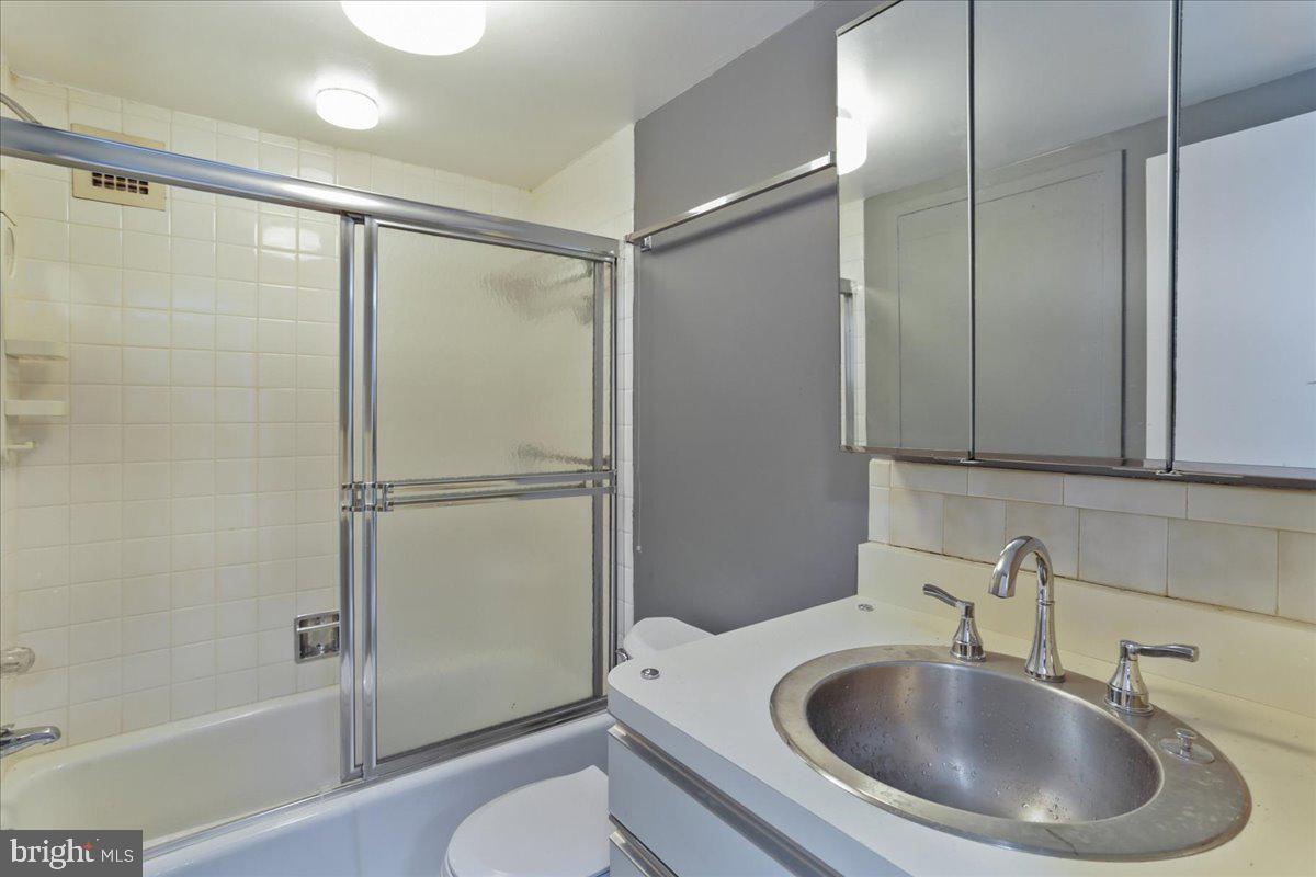 5500 Friendship Blvd #2315n Property Photo 20
