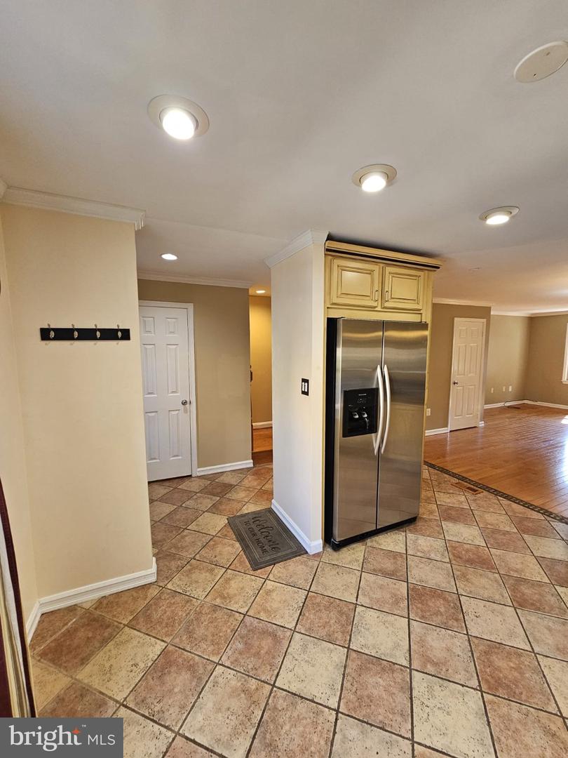 10218 Arizona Cir #16 Property Photo 3