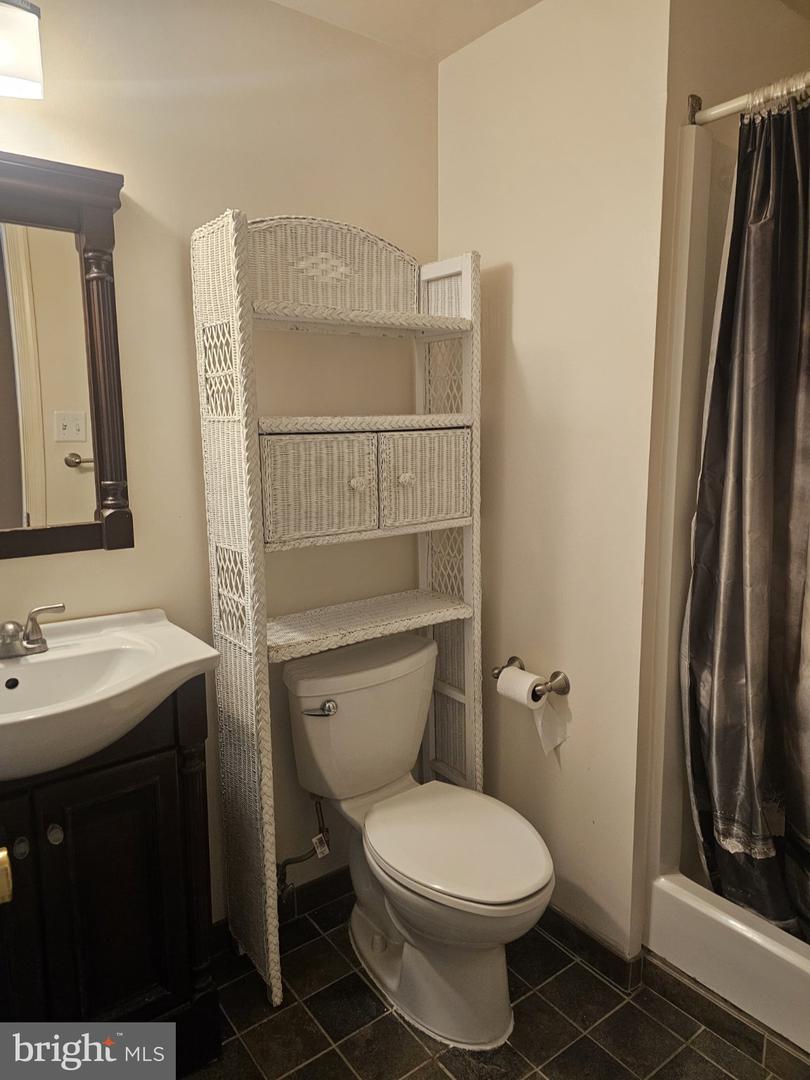 10218 Arizona Cir #16 Property Photo 17