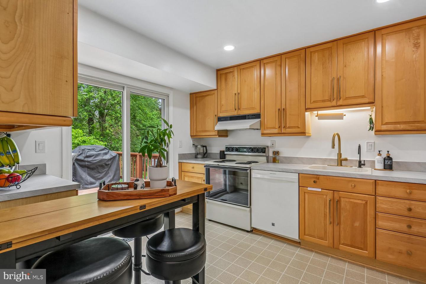 11301 Stryver Ct Property Photo 11