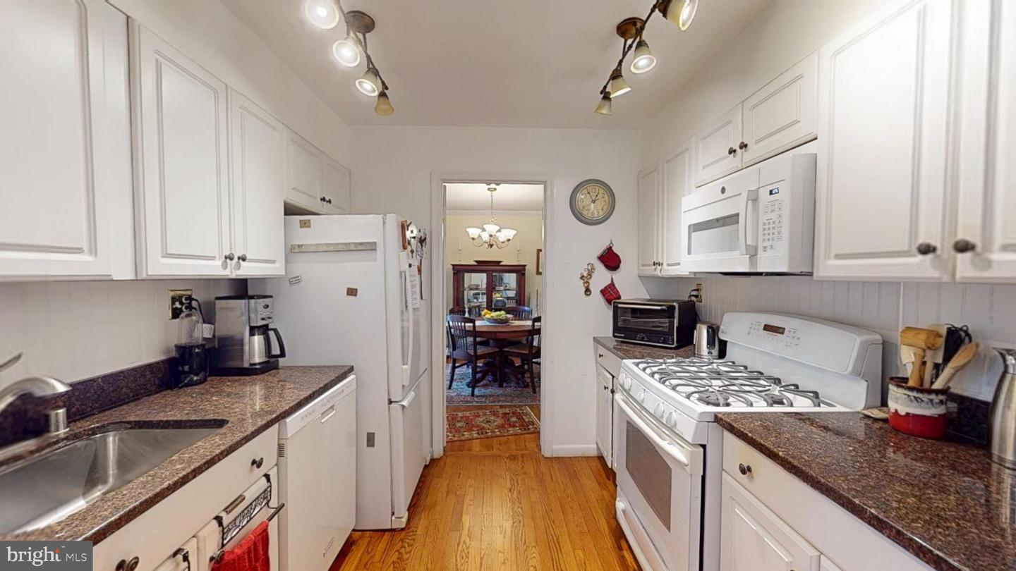 16601 Briardale Rd Property Photo 16