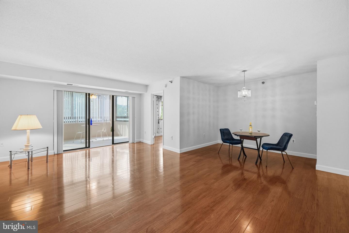 15100 Interlachen Dr #4-124 Property Photo 1