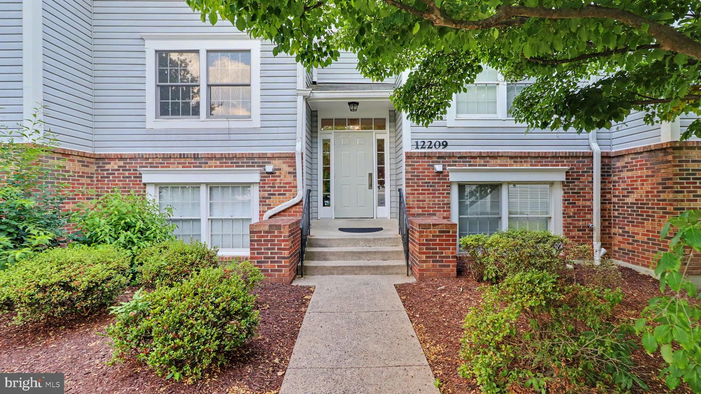 12209 Saint Peter Ct #e Property Photo 2
