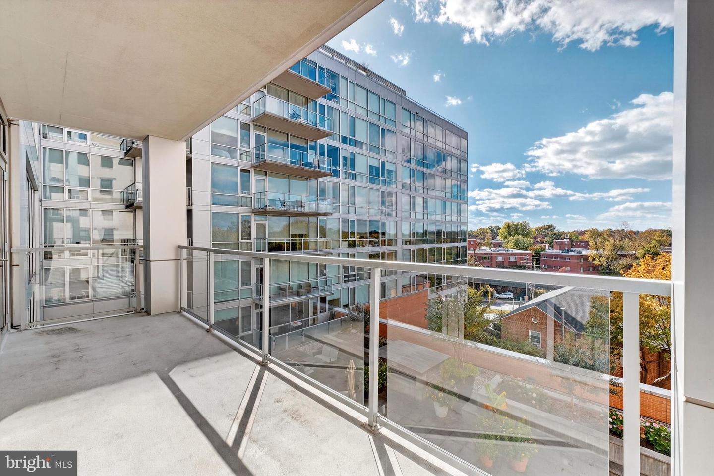 6820 WISCONSIN AVE #4006